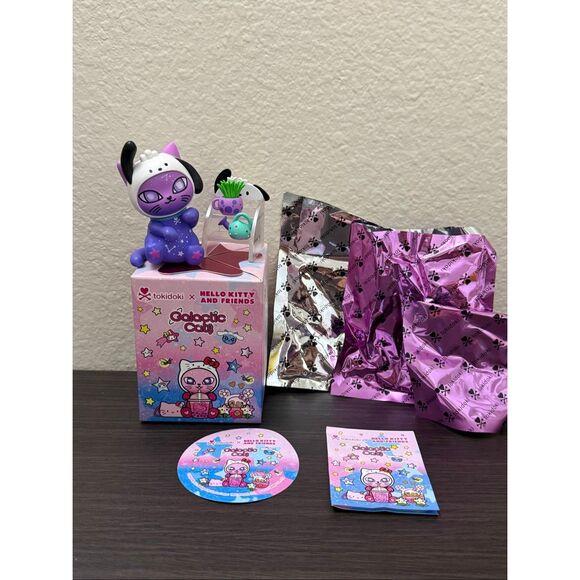 Tokidoki x Hello Kitty Galactic Cats Figure - Pochacco x Twinkle Whiskers - Picture 1 of 4